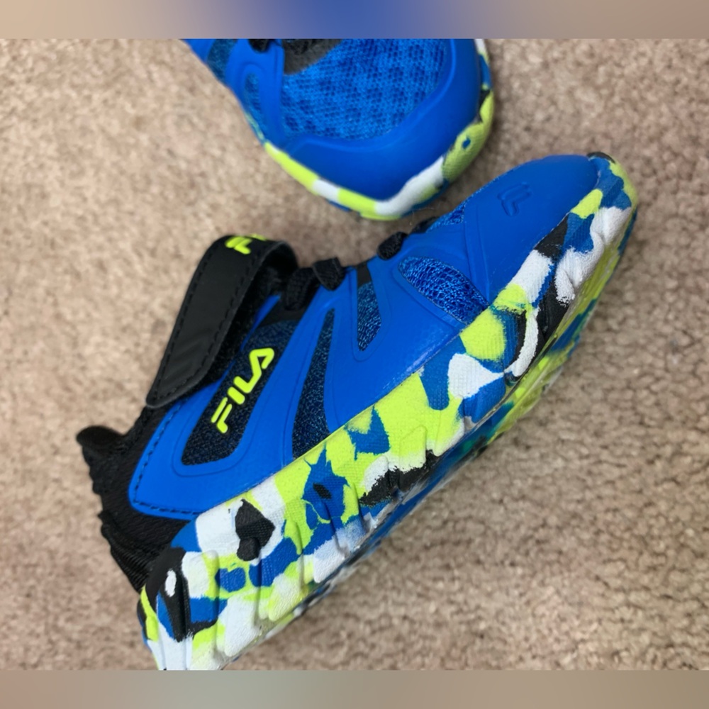 Toddler size 5 Fila sneakers